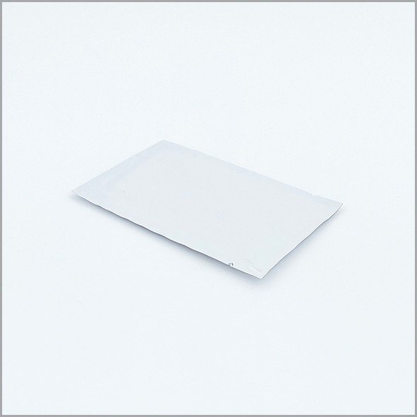 Refreshing Wet Wipes in two Color with wrapping brown and white Refreshing Wet Wipes in two Color with wrapping brown and white