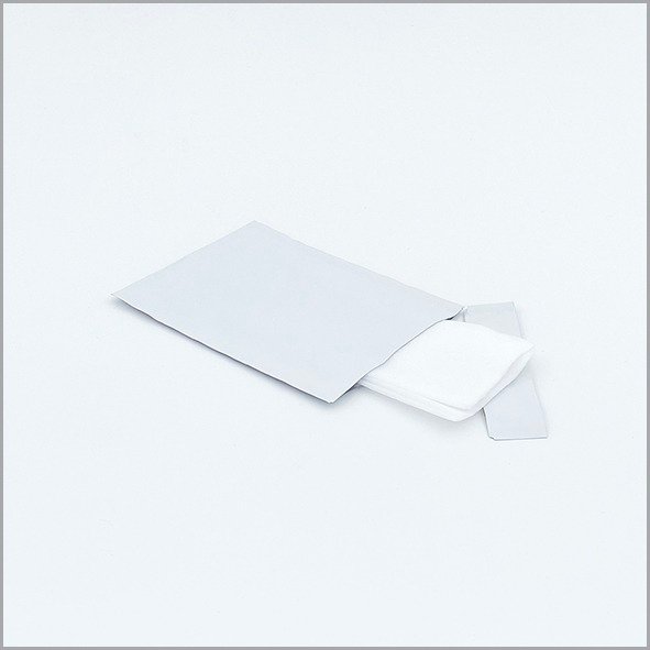 Refreshing Wet Wipes in two Color with wrapping brown and white Refreshing Wet Wipes in two Color with wrapping brown and white